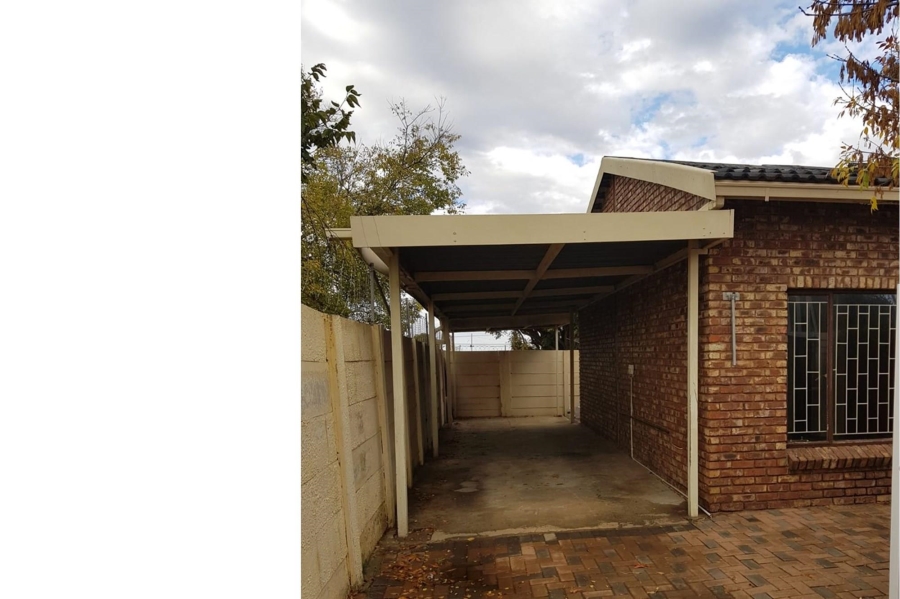 3 Bedroom Property for Sale in Riebeeckstad Free State